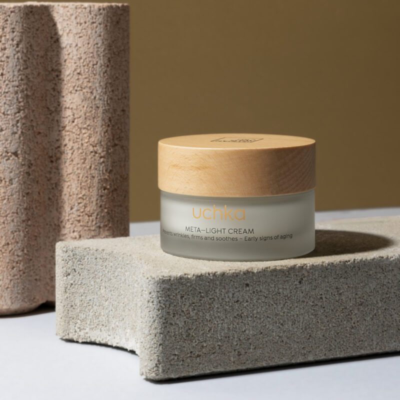 Meta-Light Cream 02